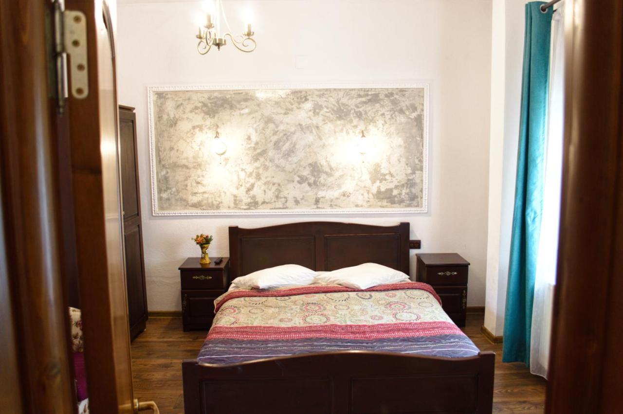 Pensiunea Casa Rica Călimăneşti المظهر الخارجي الصورة