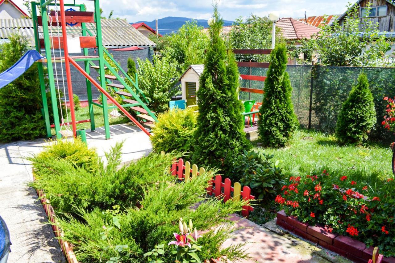 Pensiunea Casa Rica Călimăneşti المظهر الخارجي الصورة