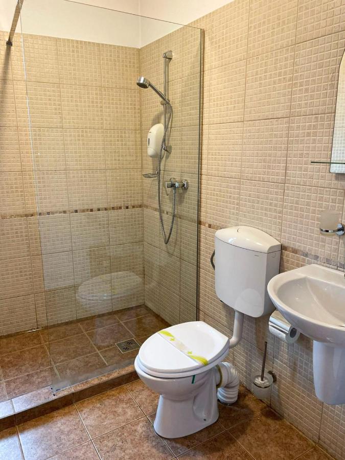 Pensiunea Casa Rica Călimăneşti المظهر الخارجي الصورة