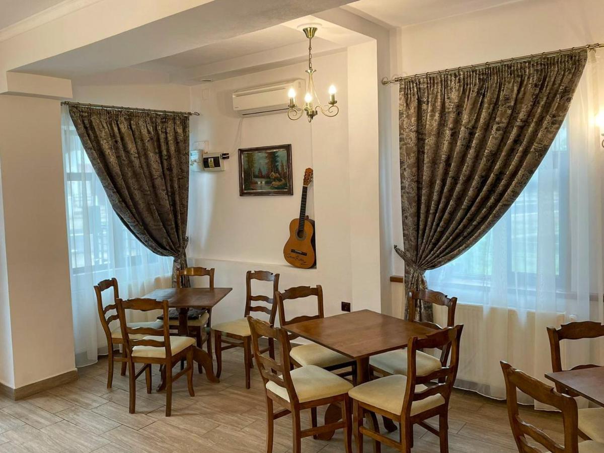 Pensiunea Casa Rica Călimăneşti المظهر الخارجي الصورة