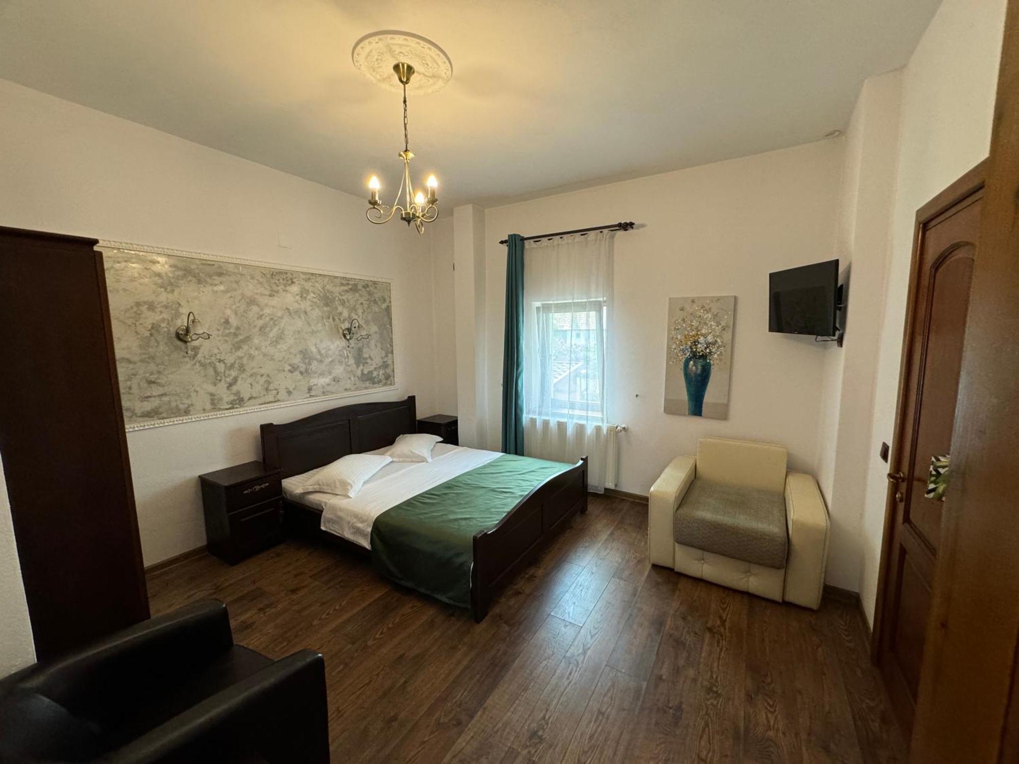 Pensiunea Casa Rica Călimăneşti المظهر الخارجي الصورة